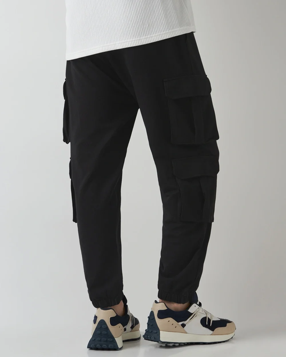 Men's Black Super Loose Fit Cargo Joggers - Image 5